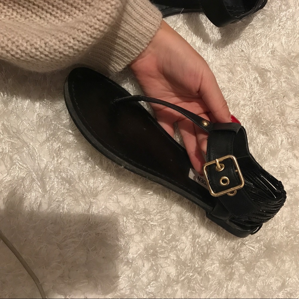 Steve Madden sandal